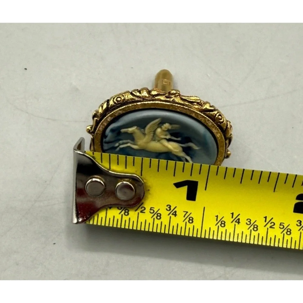 Vintage Dante Blue Pegasus Cameo Cufflinks Gold Tone Mythology Bellerophon